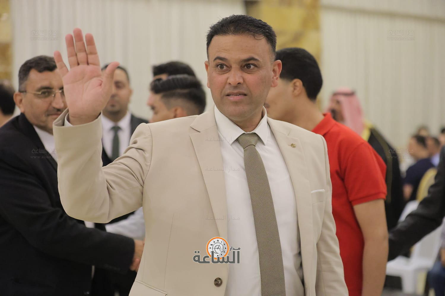 Madar Al-Saa Images 0.4752108921614424