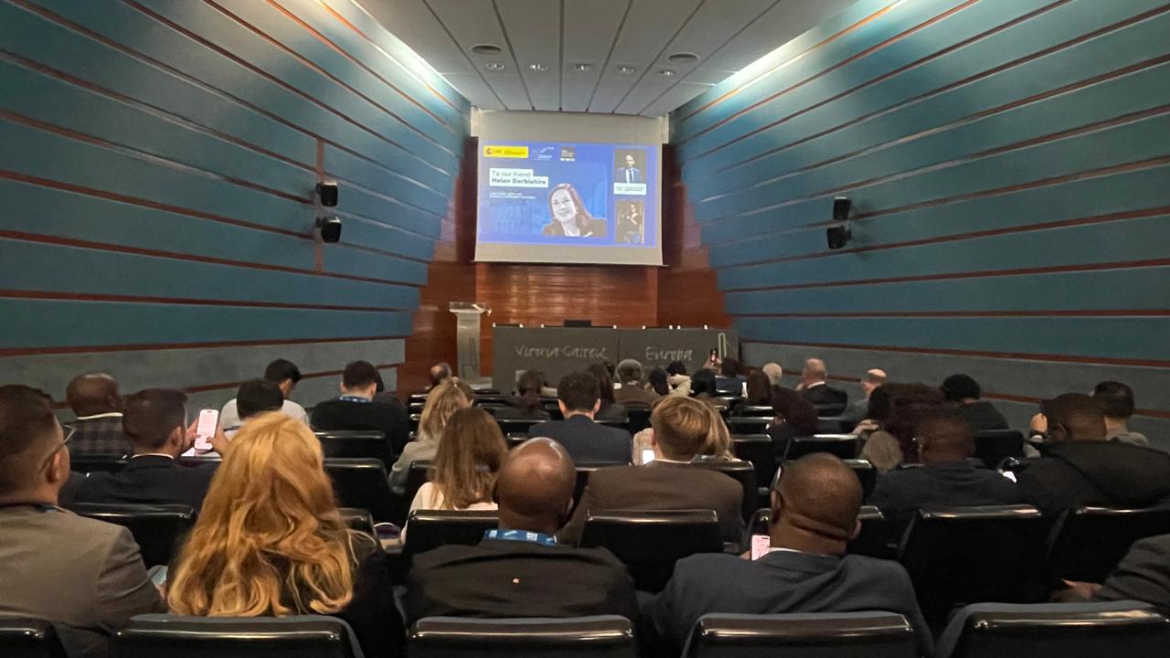 Madar Al-Saa Images 0.526012675043167