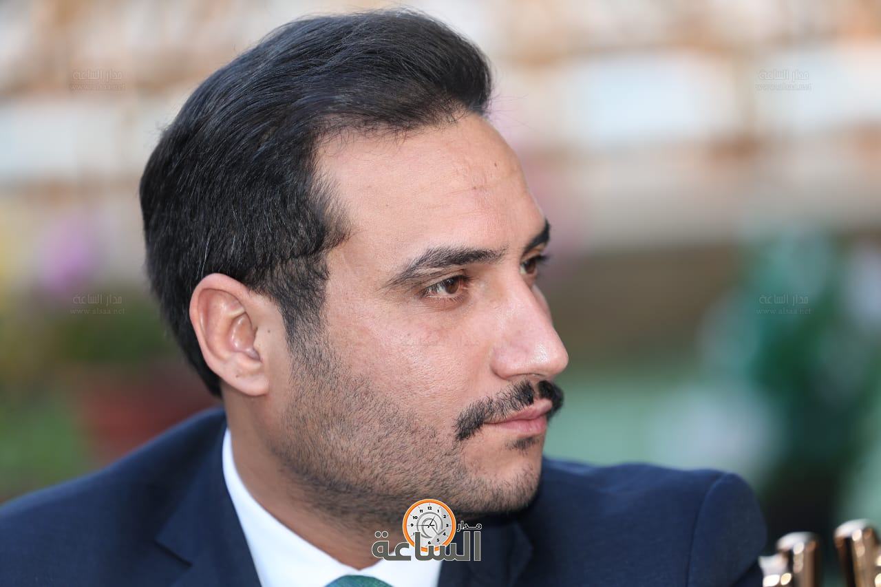 Madar Al-Saa Images 0.9064686644892769