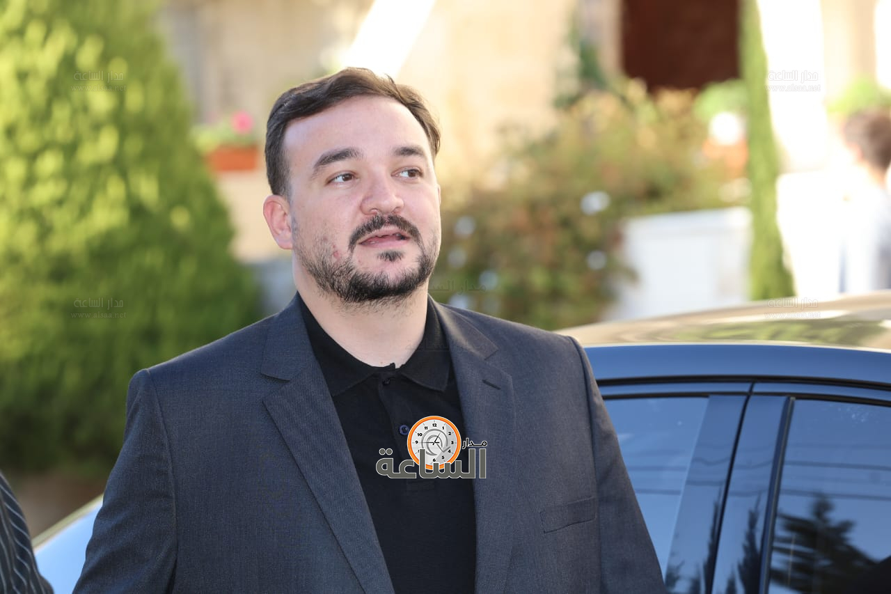 Madar Al-Saa Images 0.5557530240985873