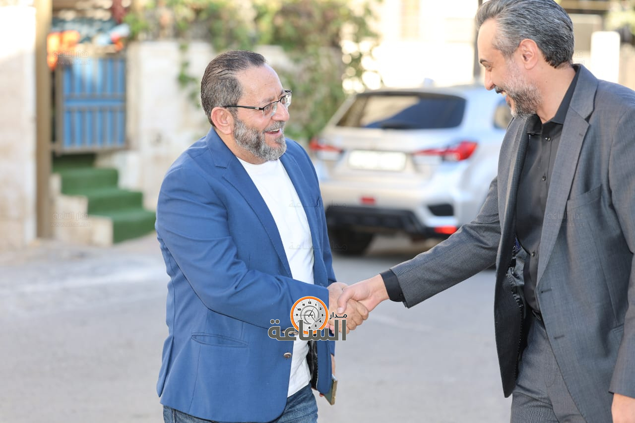 Madar Al-Saa Images 0.42113078320624175