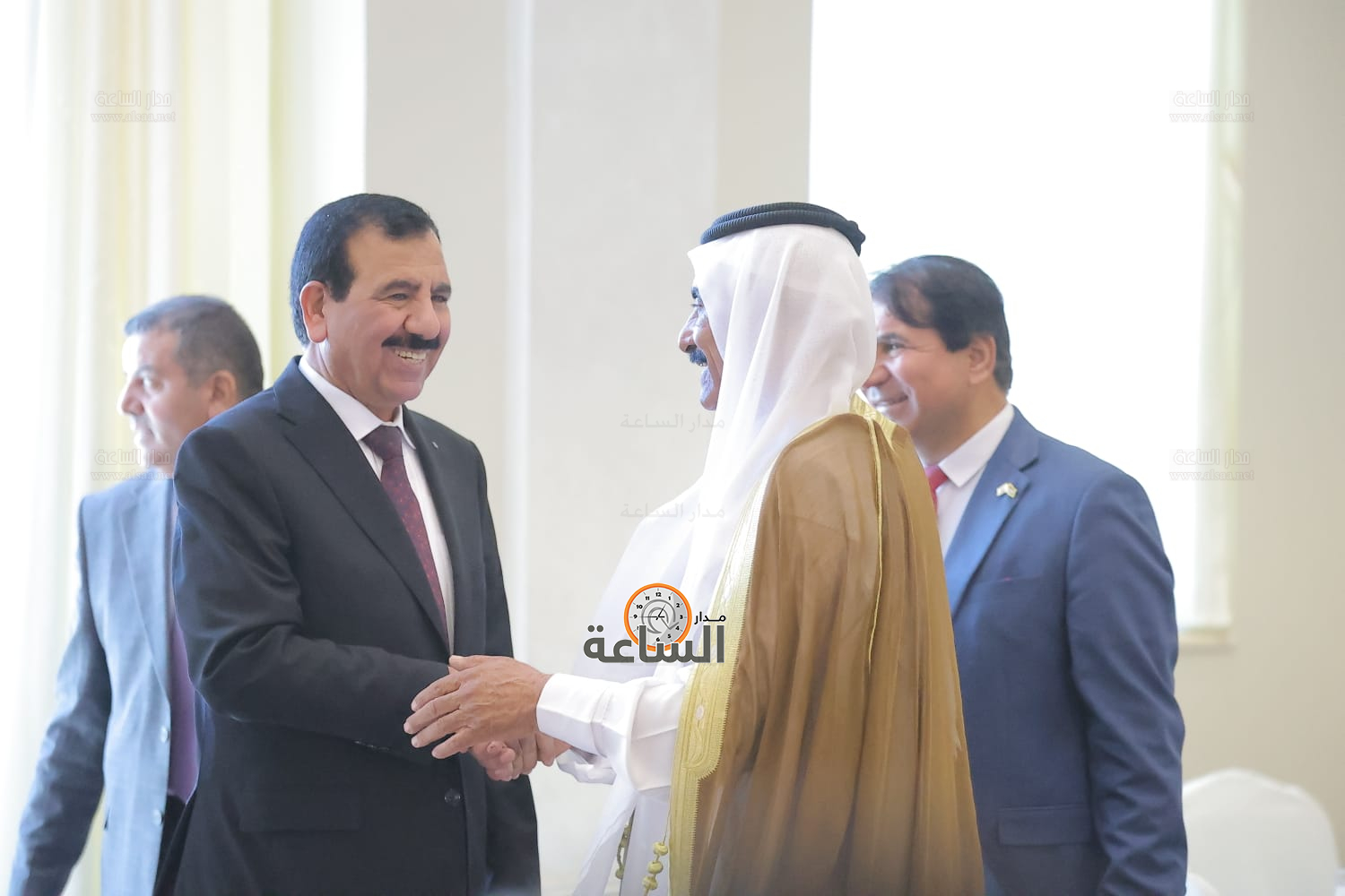 Madar Al-Saa Images 0.3680610927584367