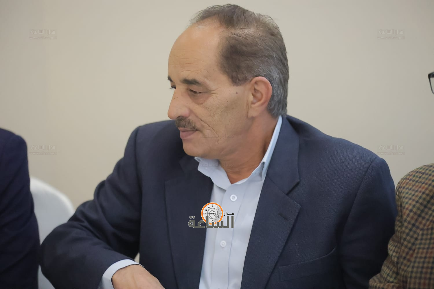 Madar Al-Saa Images 0.8389506386162482