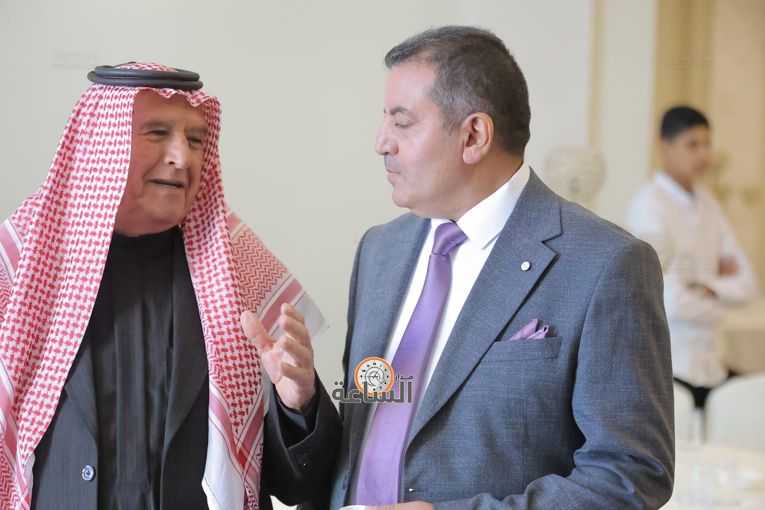 Madar Al-Saa Images 0.8551645683074821