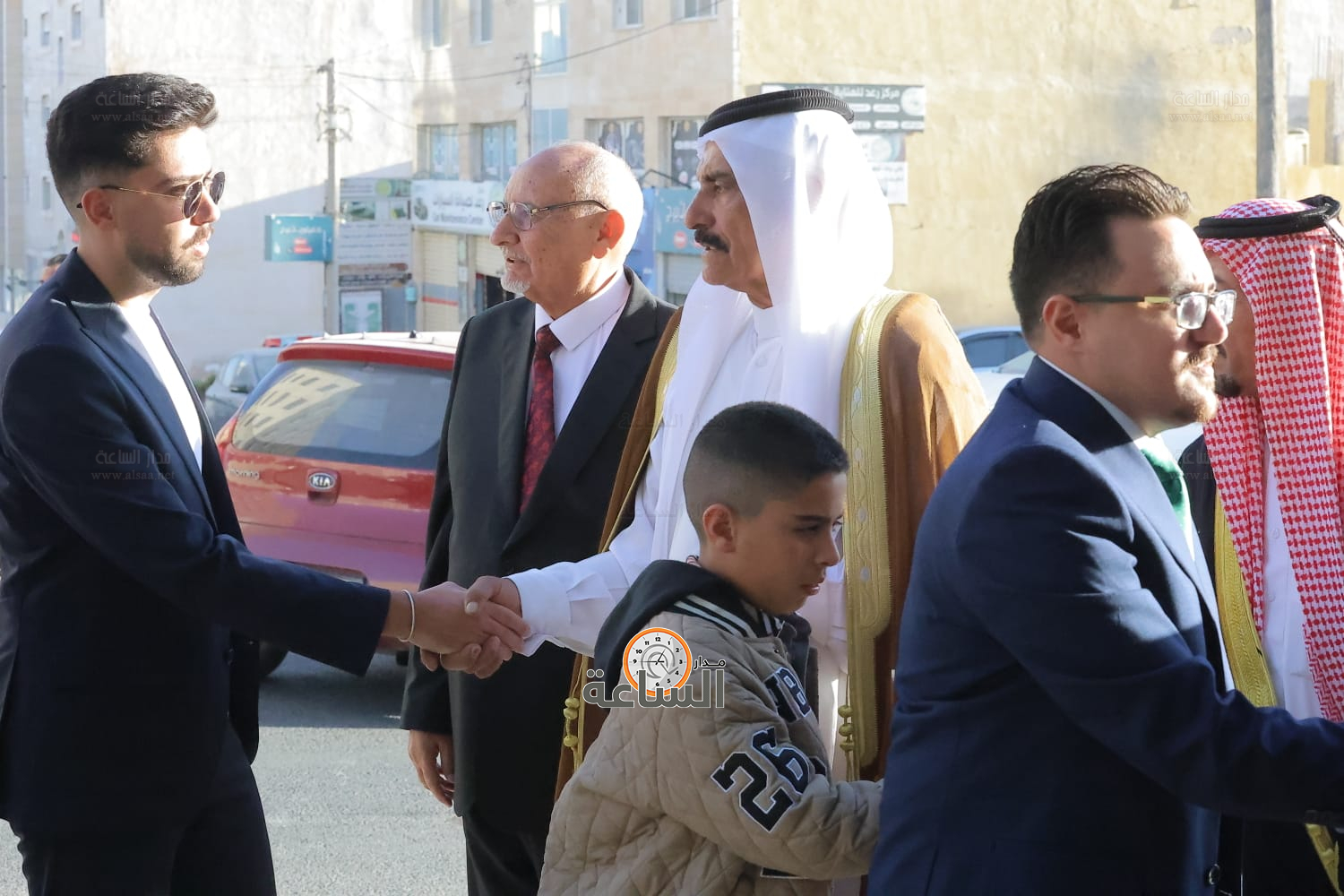 Madar Al-Saa Images 0.8856238325316621