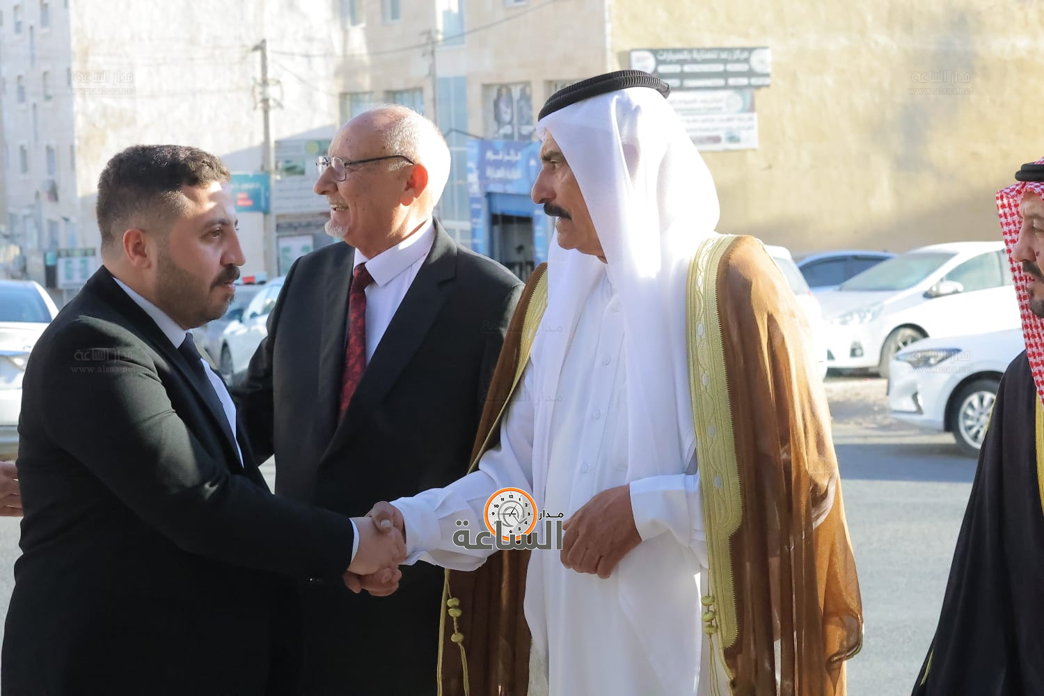 Madar Al-Saa Images 0.3397498555389694