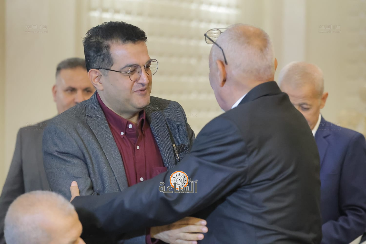 Madar Al-Saa Images 0.7567422670171168