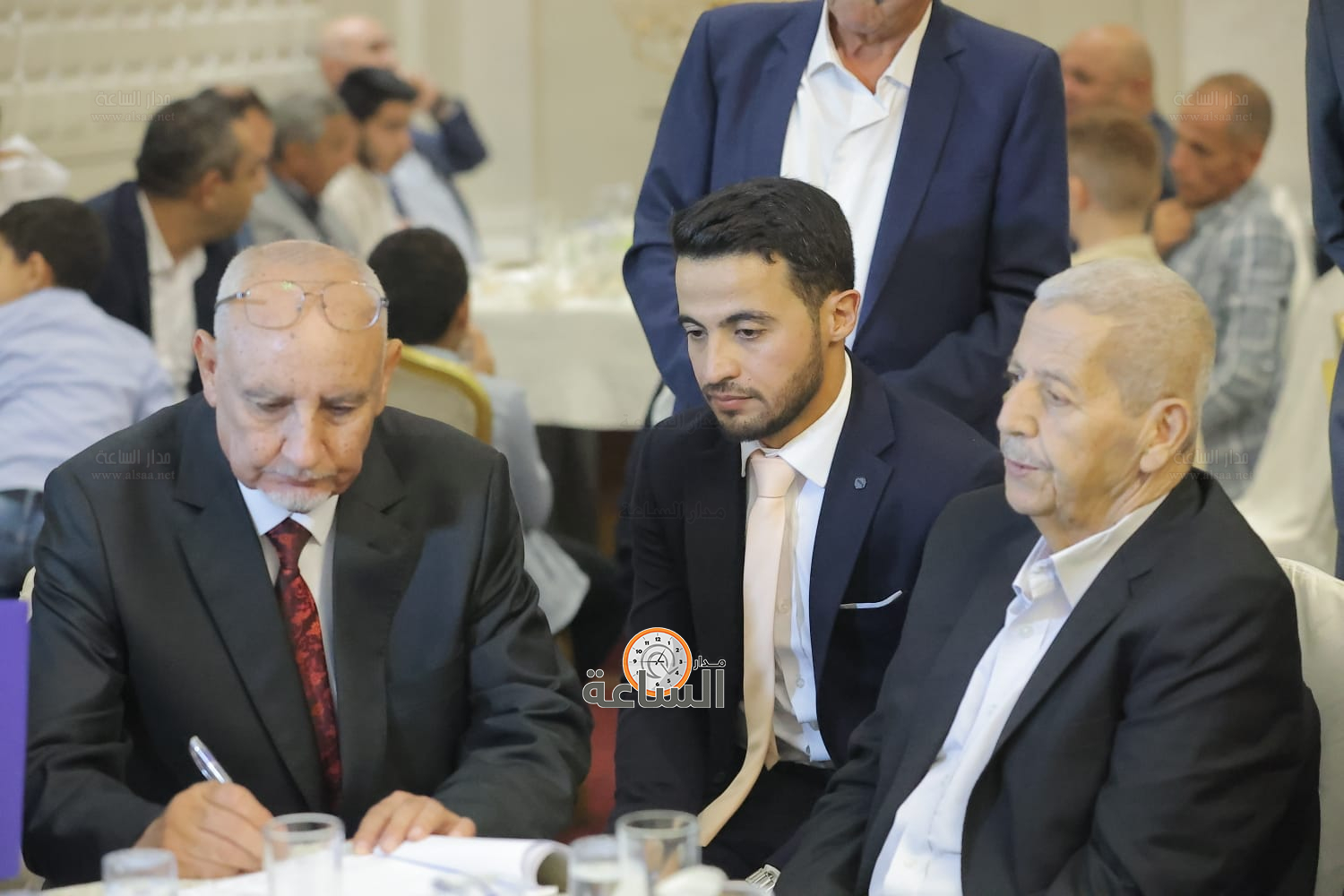 Madar Al-Saa Images 0.7111657500700052