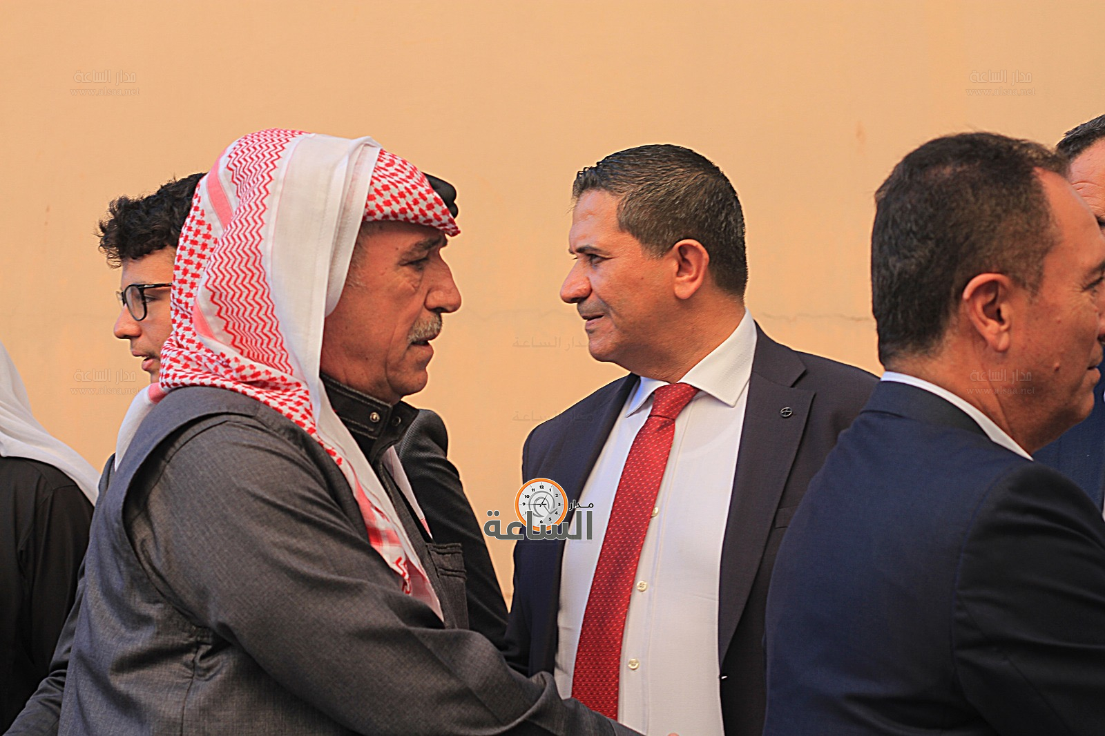 Madar Al-Saa Images 0.6285636960303235