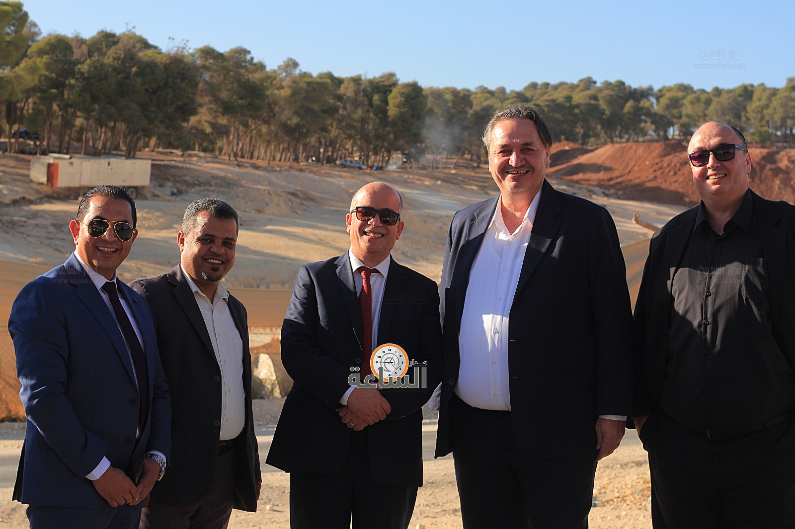 Madar Al-Saa Images 0.4238868689467361