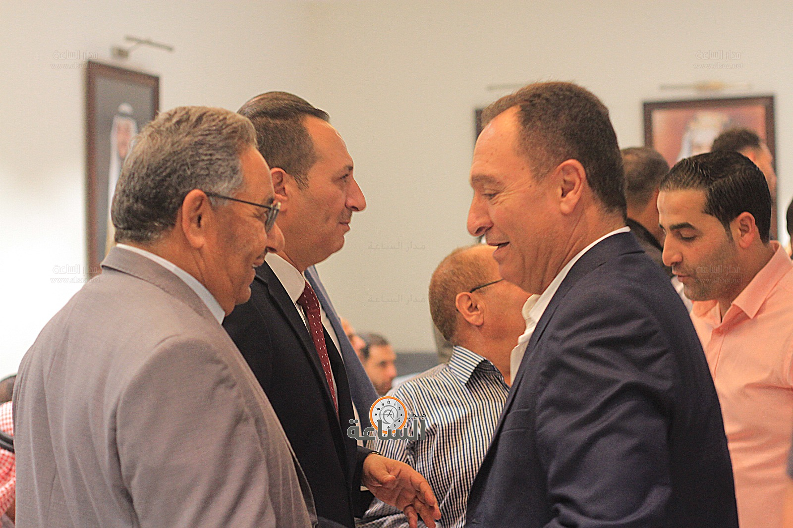 Madar Al-Saa Images 0.900116746332562