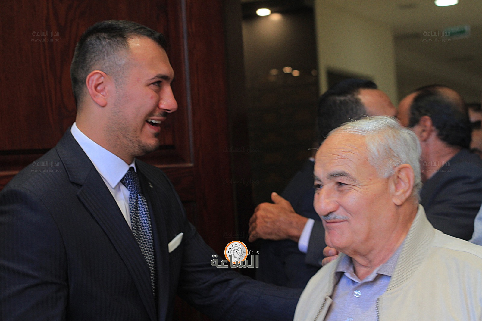 Madar Al-Saa Images 0.3354959596356817