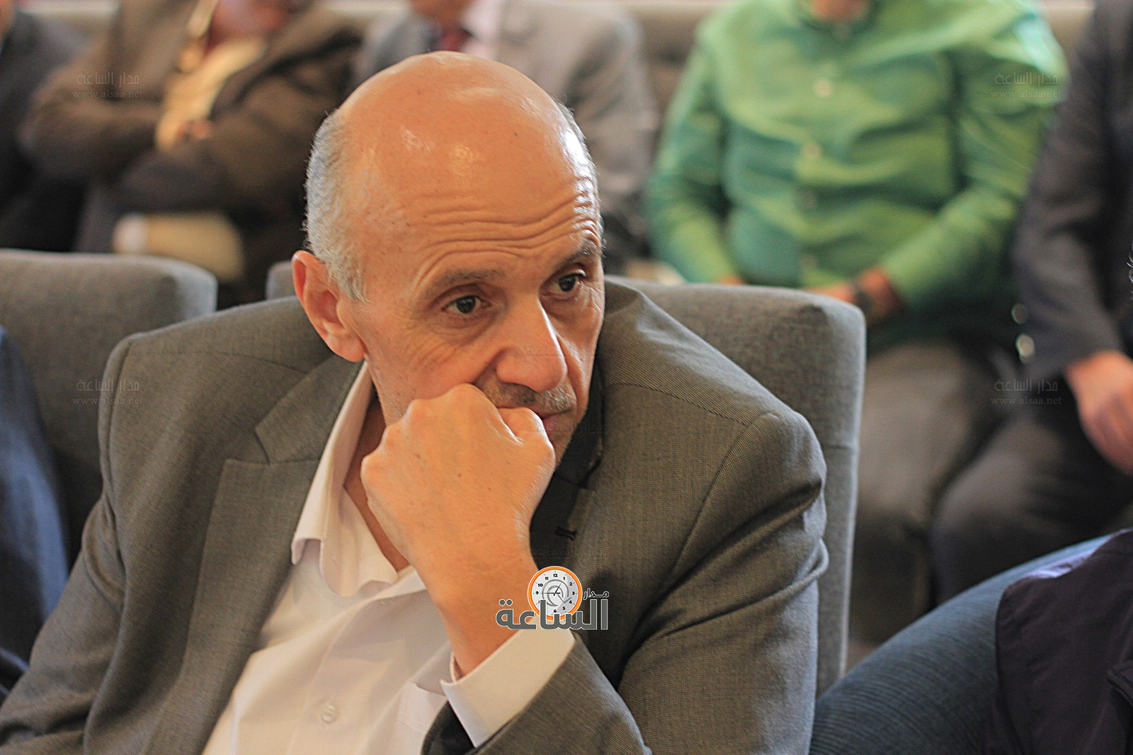 Madar Al-Saa Images 0.937595238040762