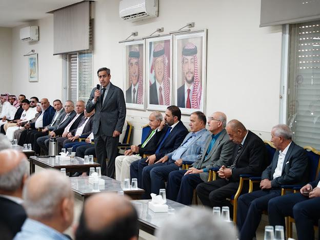 Madar Al-Saa Images 0.6965403418202705