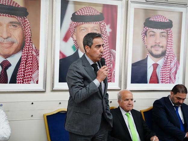 Madar Al-Saa Images 0.933800562972371