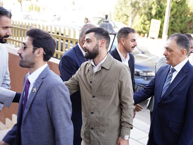 Madar Al-Saa Images 0.40849117862920425