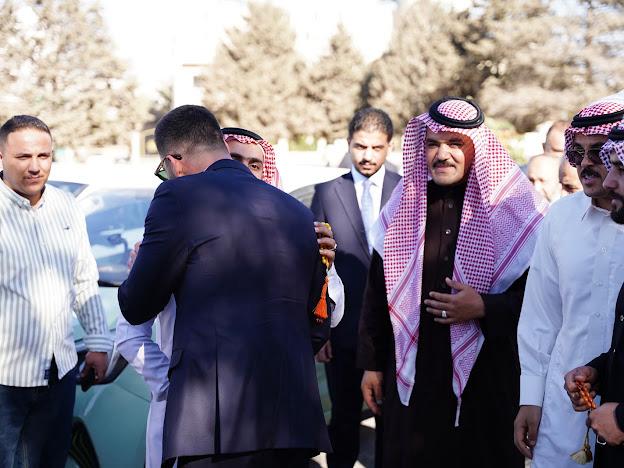 Madar Al-Saa Images 0.797849527941013