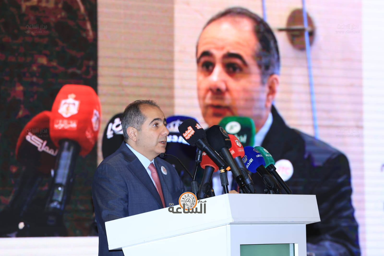 Madar Al-Saa Images 0.06881509597086954