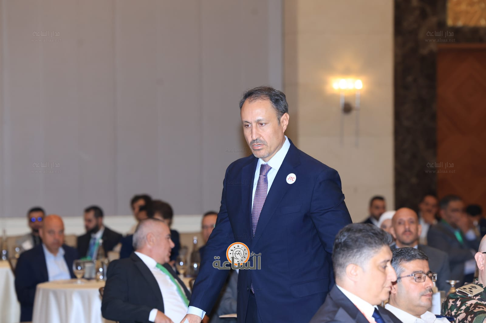 Madar Al-Saa Images 0.4028643370274635