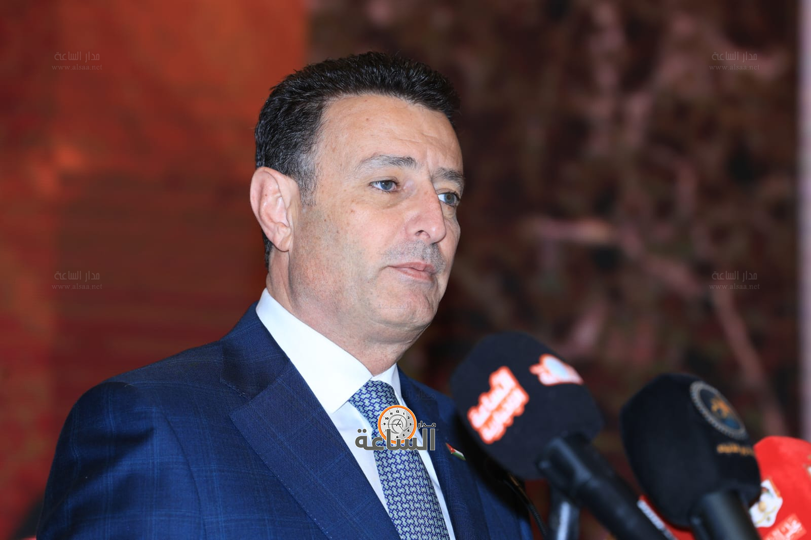 Madar Al-Saa Images 0.10965790240161111