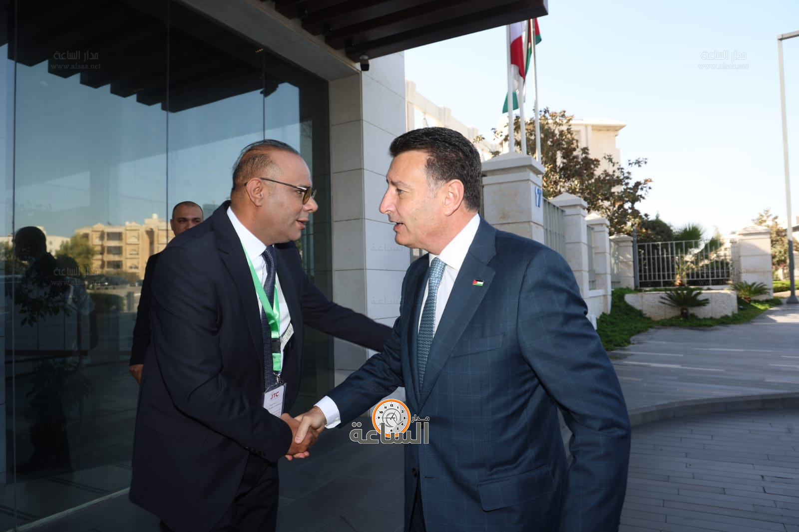 Madar Al-Saa Images 0.9146535004309776