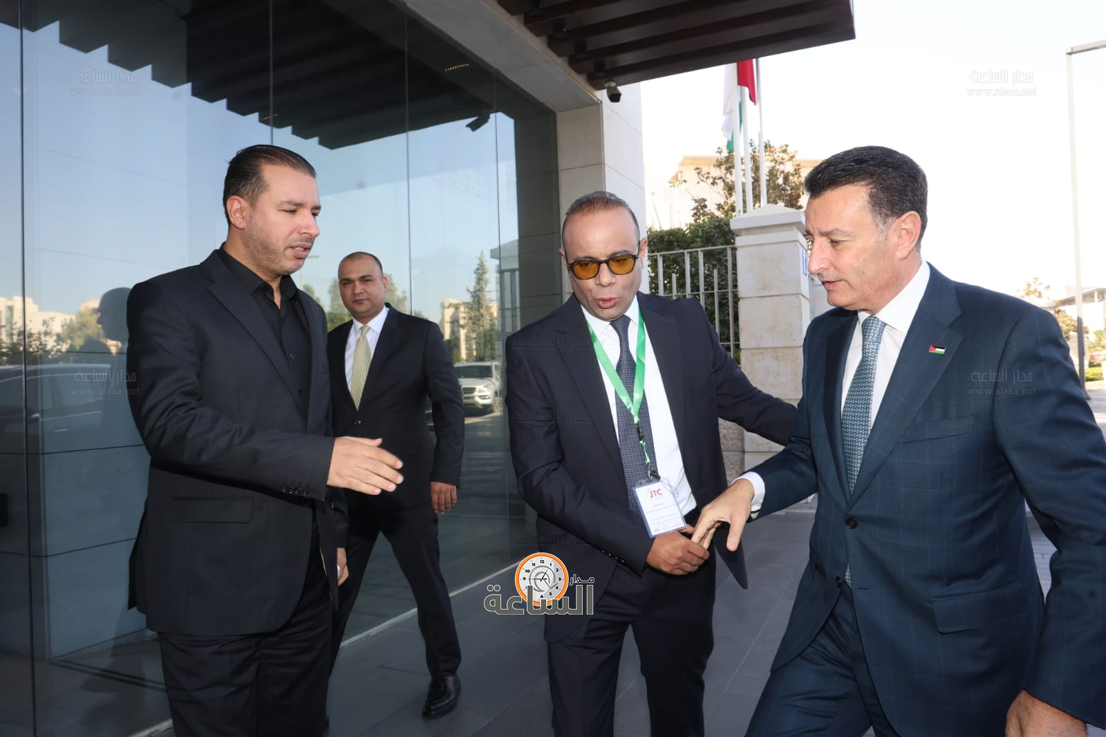 Madar Al-Saa Images 0.2111529382480659