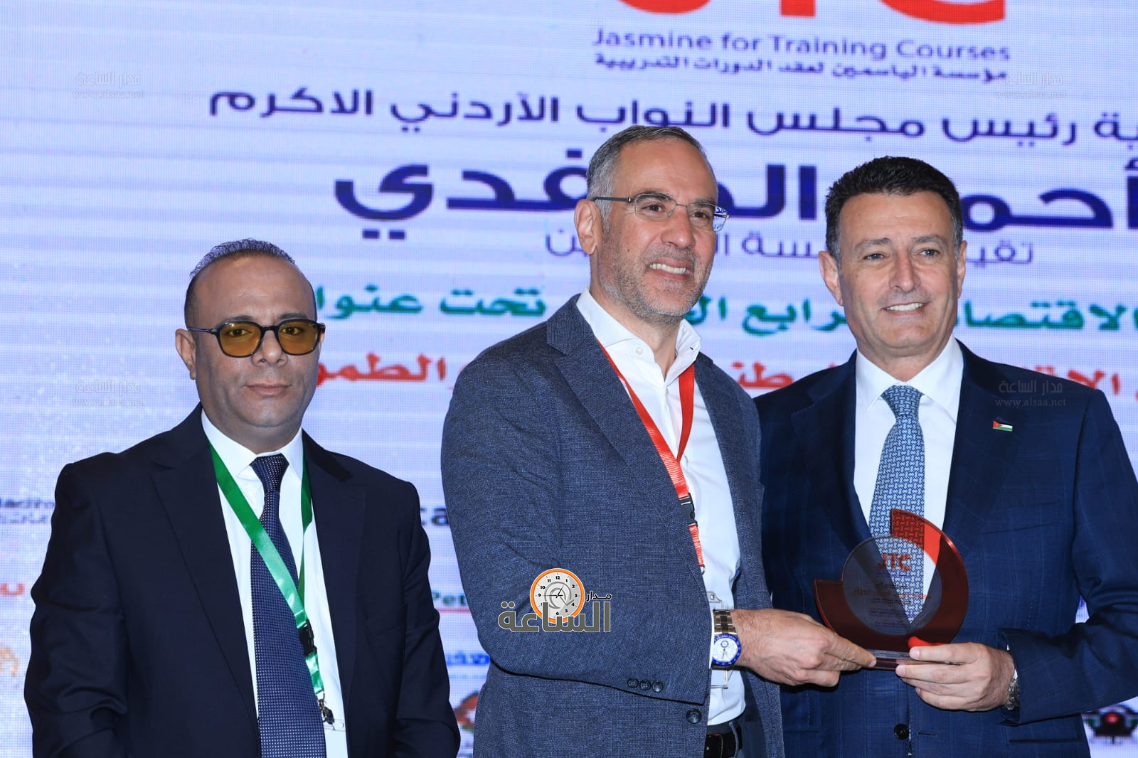 Madar Al-Saa Images 0.6073055623712476