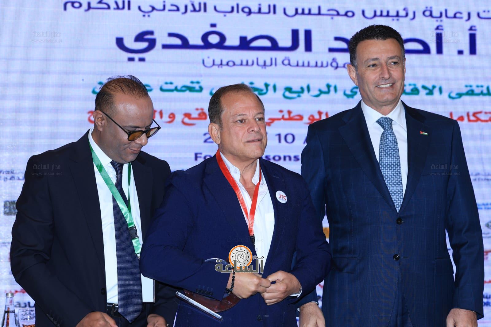 Madar Al-Saa Images 0.6886235100392369