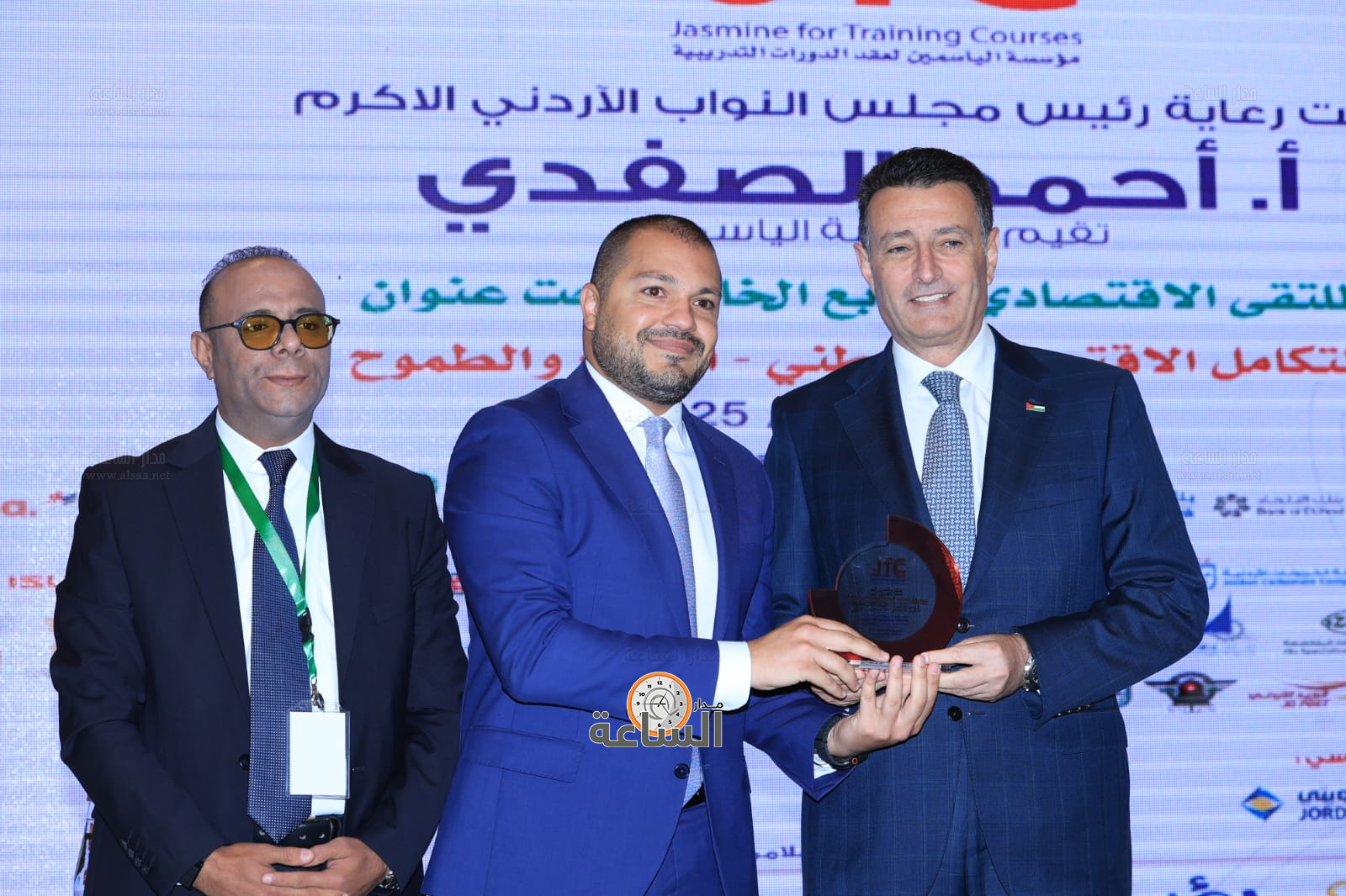 Madar Al-Saa Images 0.9645649007196391