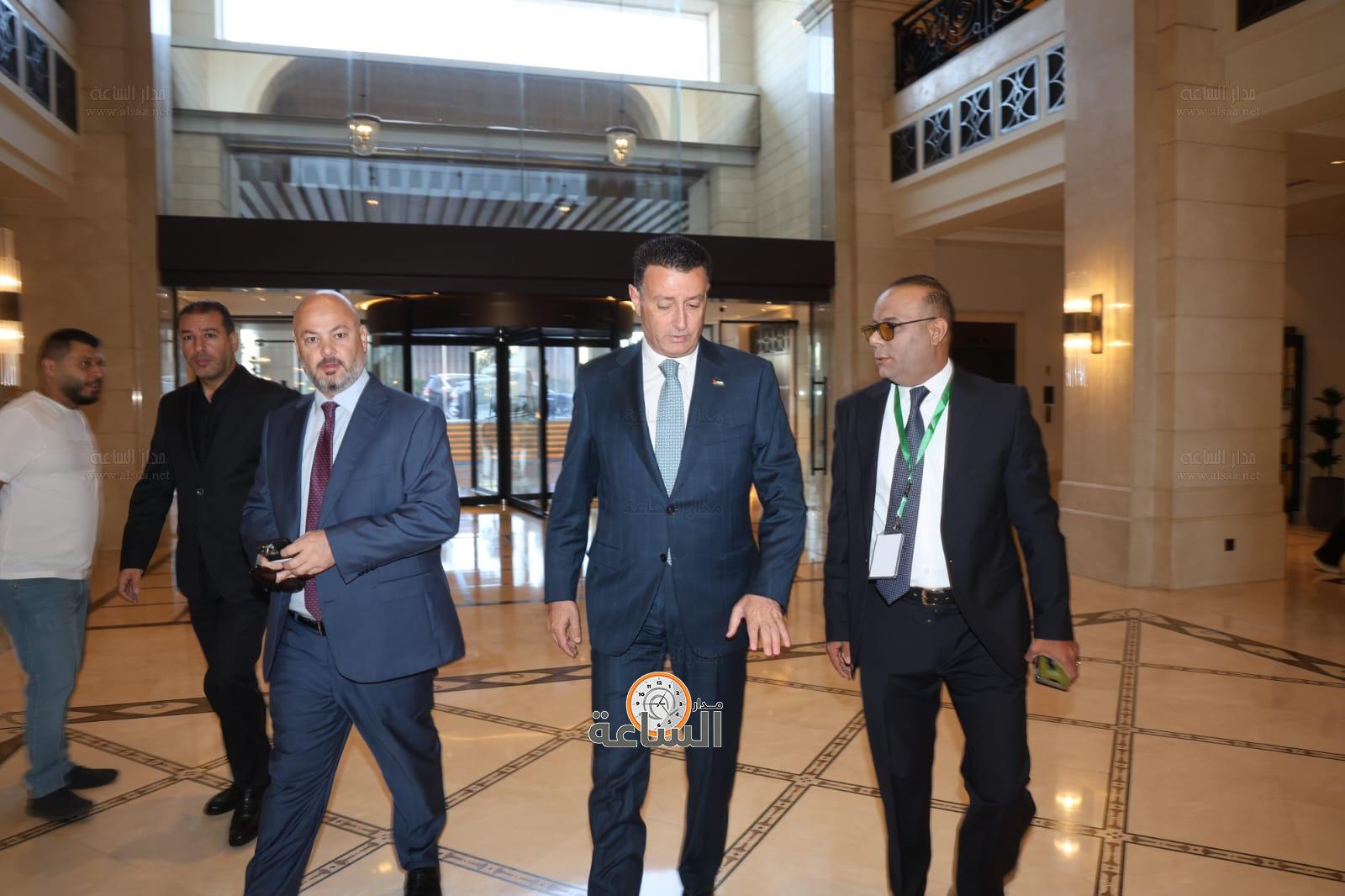 Madar Al-Saa Images 0.5210794899914362