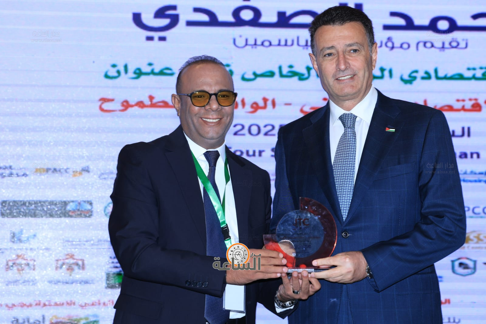 Madar Al-Saa Images 0.6459940546633056