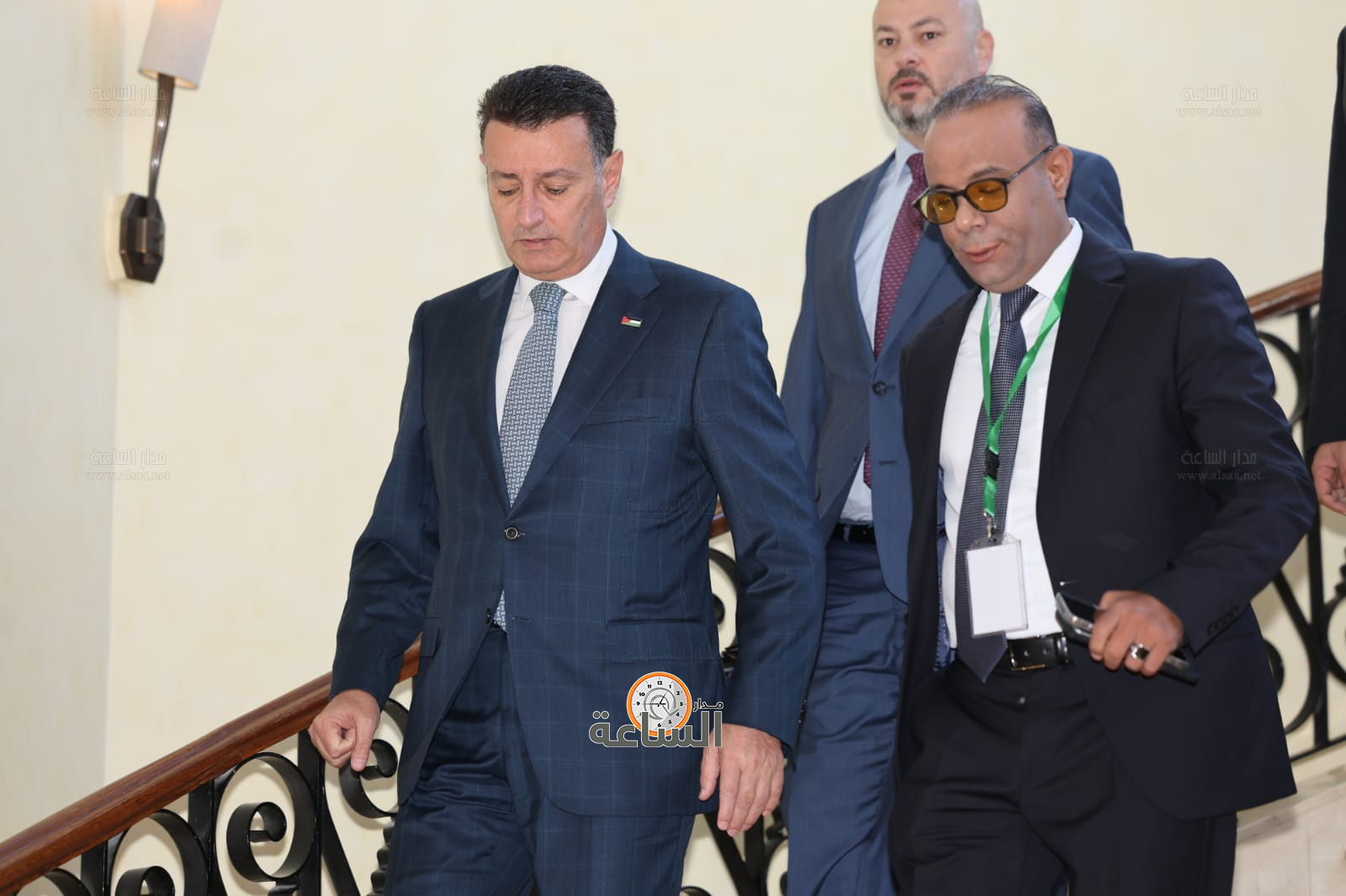 Madar Al-Saa Images 0.37820764504401183