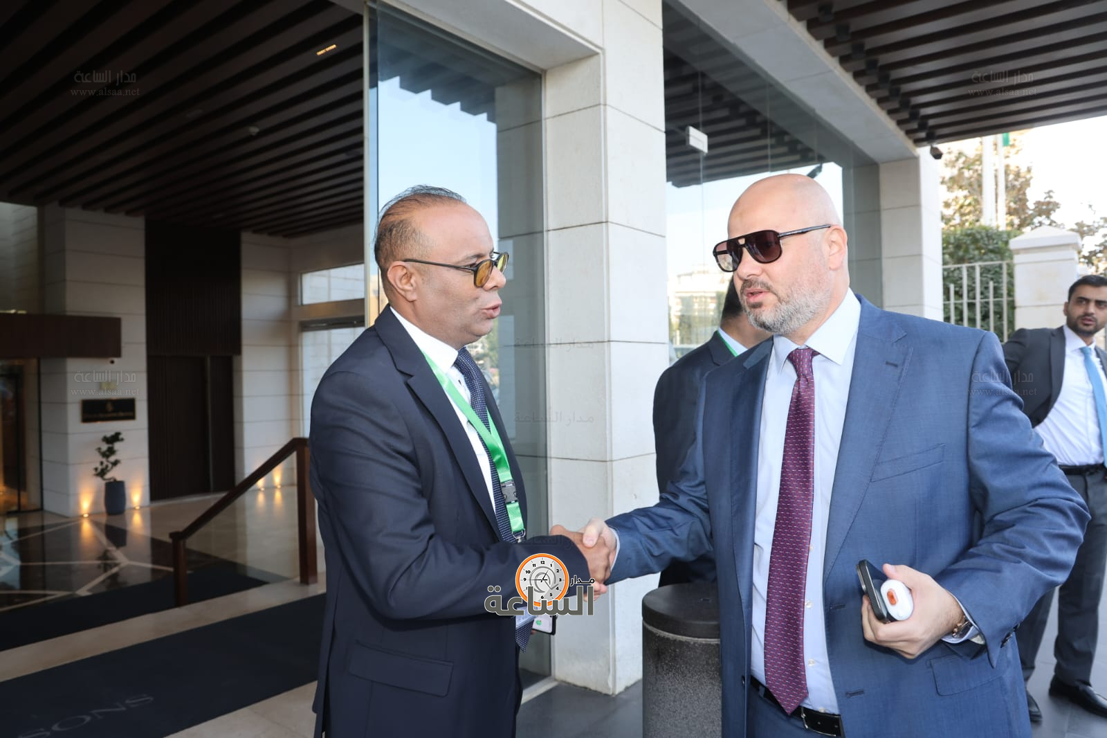 Madar Al-Saa Images 0.8943823392928134