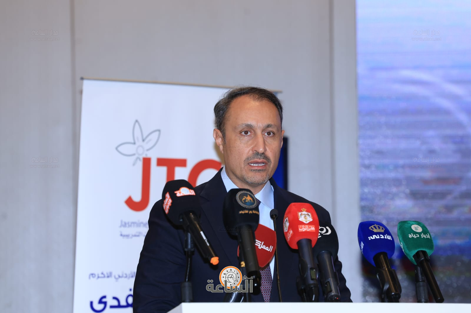 Madar Al-Saa Images 0.14012706206882375