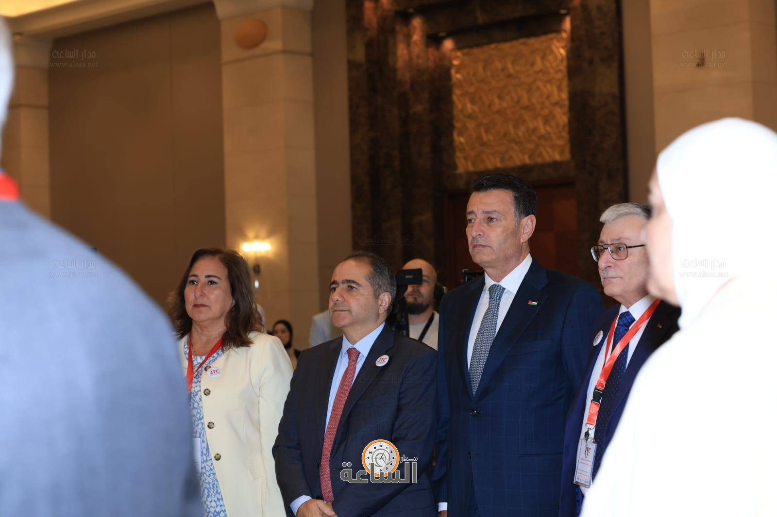 Madar Al-Saa Images 0.3526605755100073