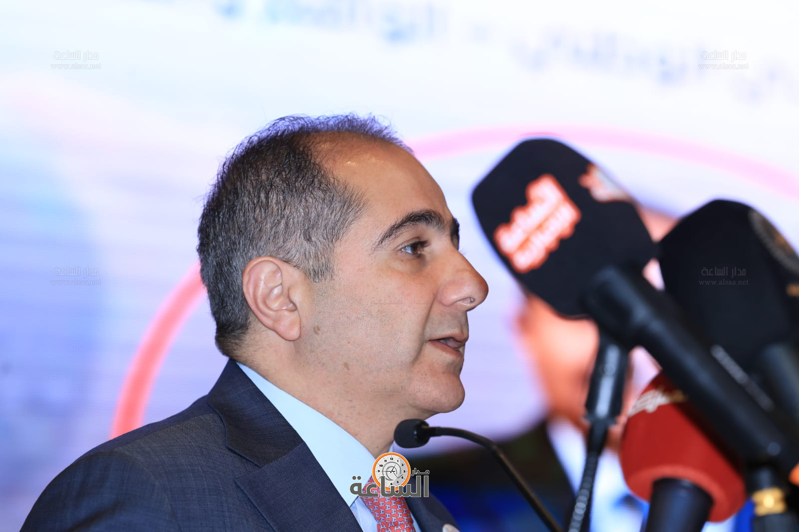 Madar Al-Saa Images 0.6175685291955467