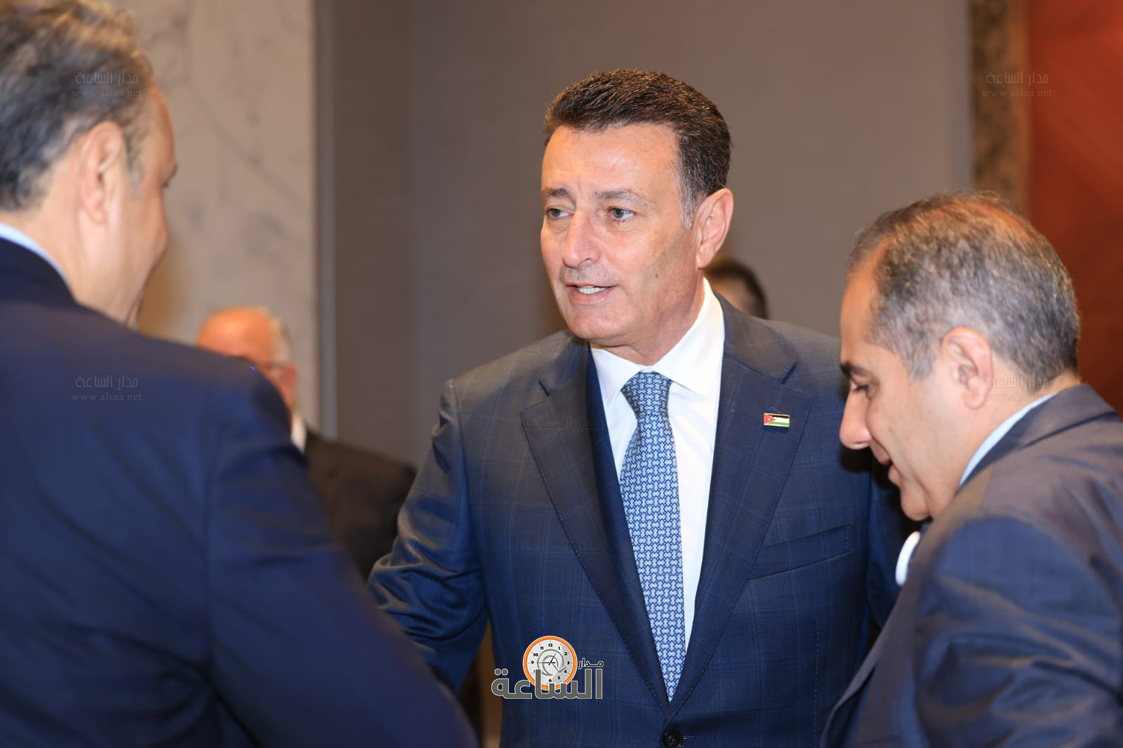 Madar Al-Saa Images 0.1946614021480536