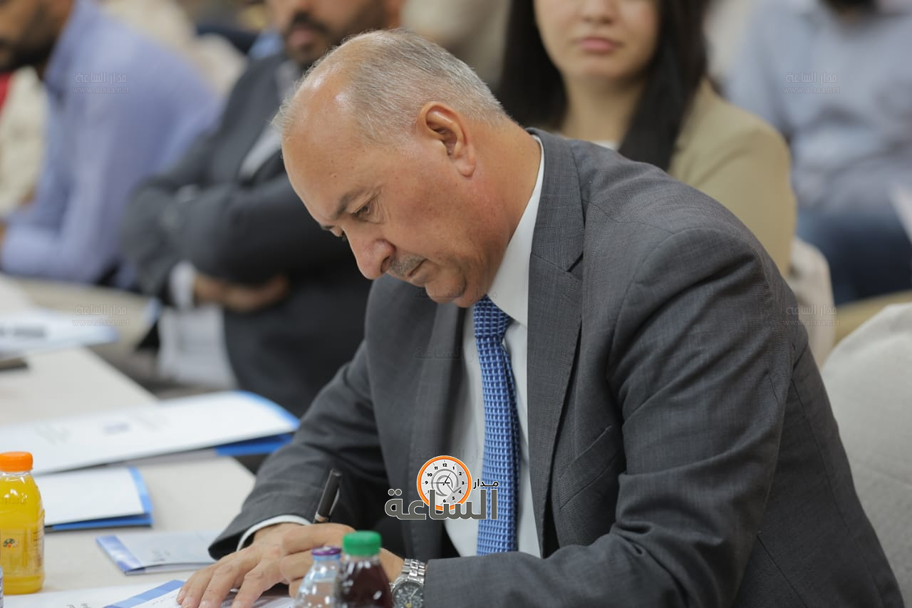 Madar Al-Saa Images 0.45559815410971904