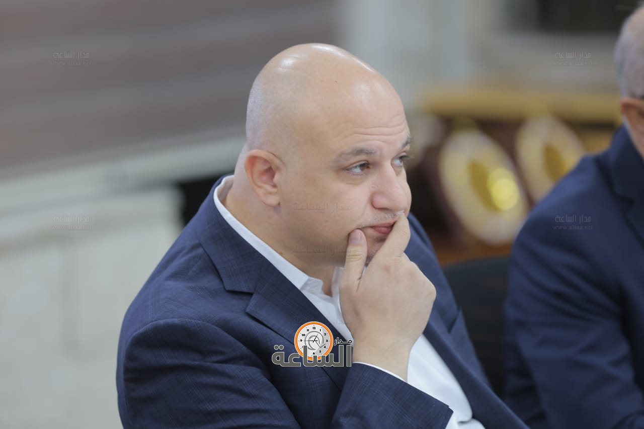 Madar Al-Saa Images 0.11558351428787872