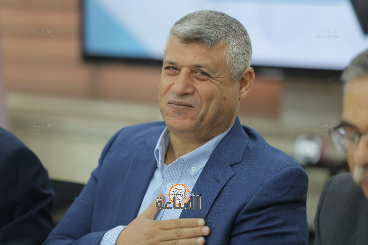 Madar Al-Saa Images 0.8240300026447176