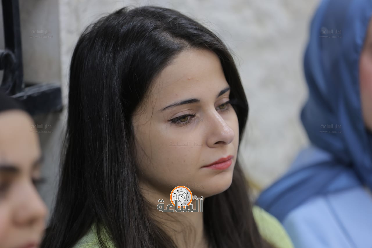 Madar Al-Saa Images 0.440173469147243