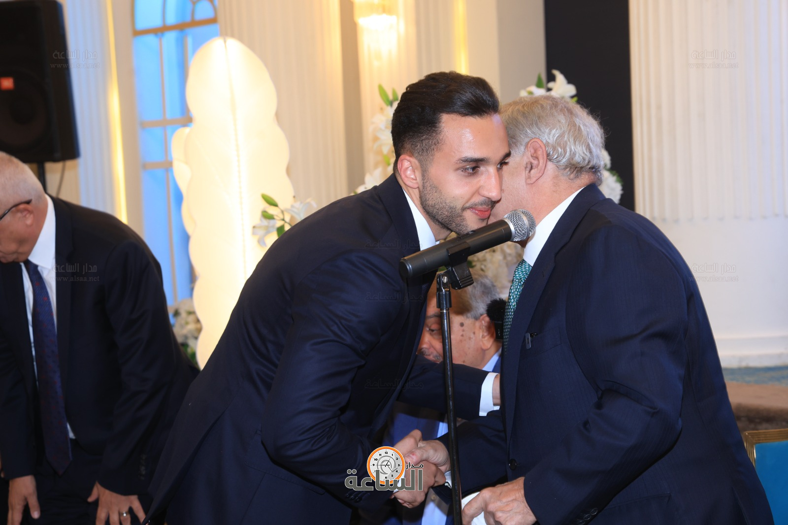 Madar Al-Saa Images 0.9392983412102004