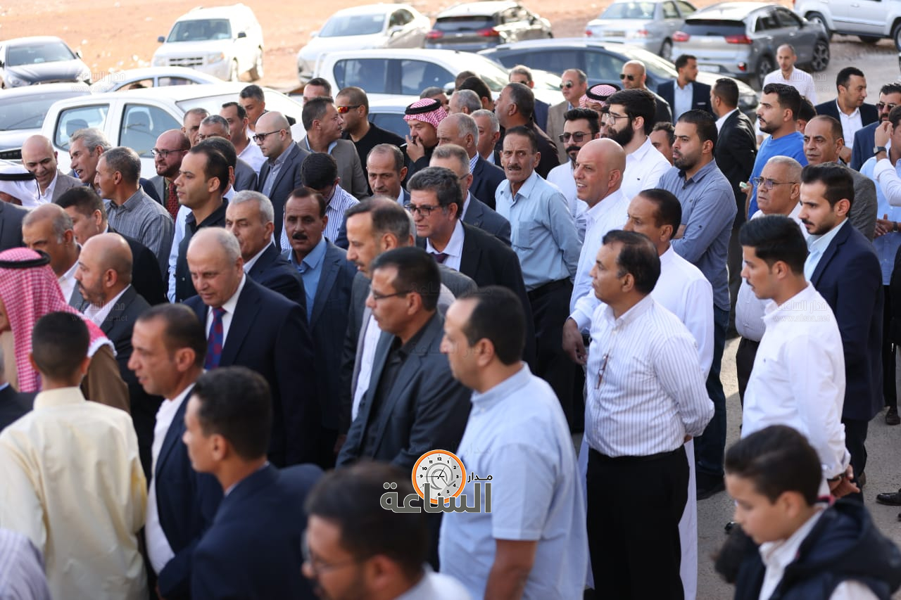 Madar Al-Saa Images 0.34964228396114705