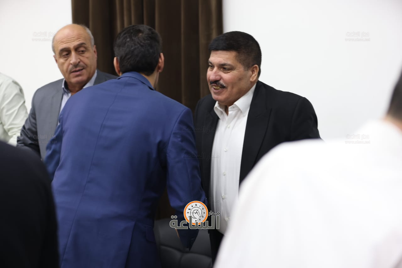 Madar Al-Saa Images 0.3994556130019504