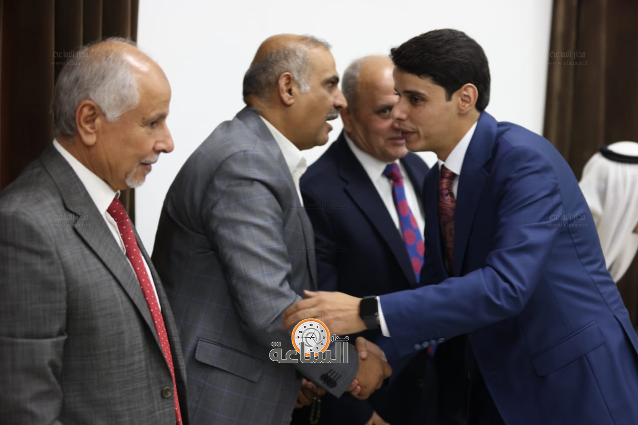 Madar Al-Saa Images 0.1623404088618472