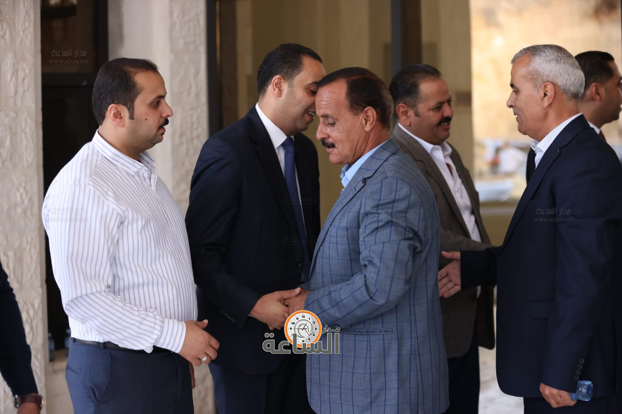 Madar Al-Saa Images 0.8620572741532299