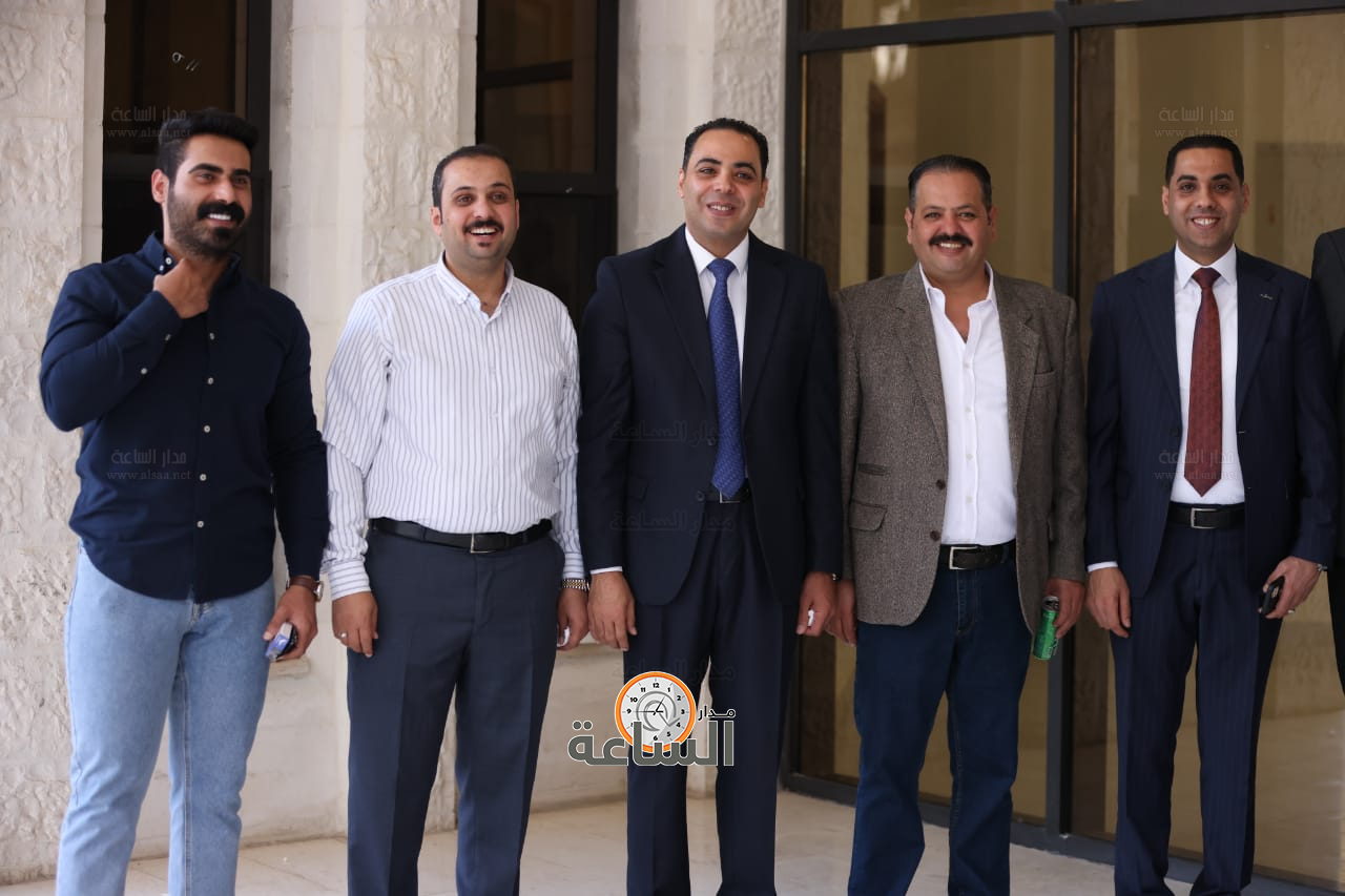 Madar Al-Saa Images 0.35201748855923176