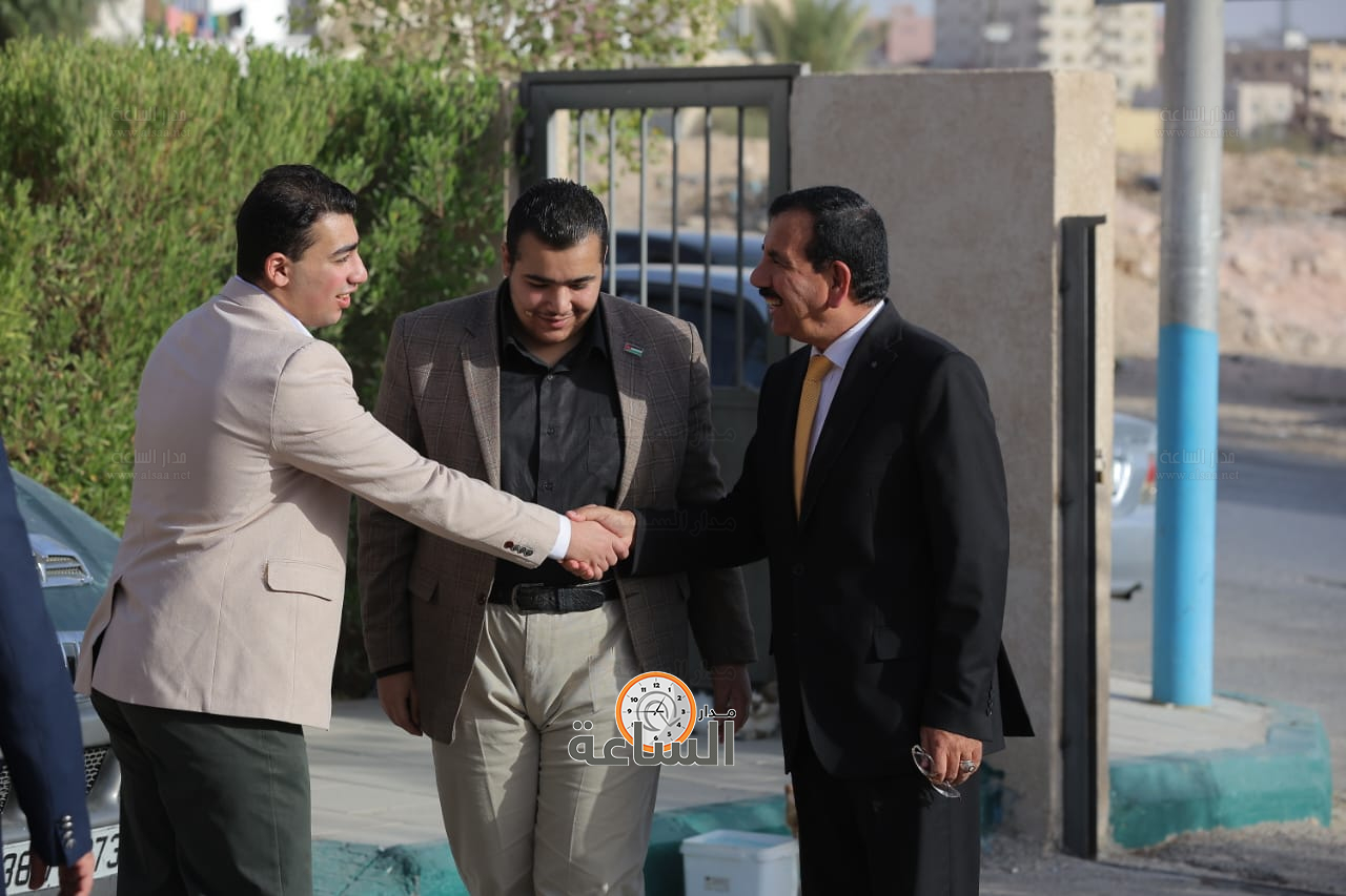 Madar Al-Saa Images 0.3318556908610544