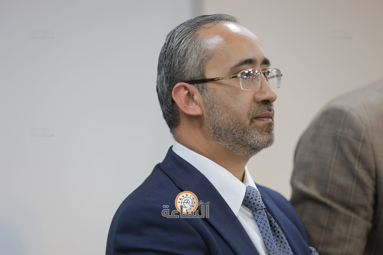 Madar Al-Saa Images 0.09756856927259816