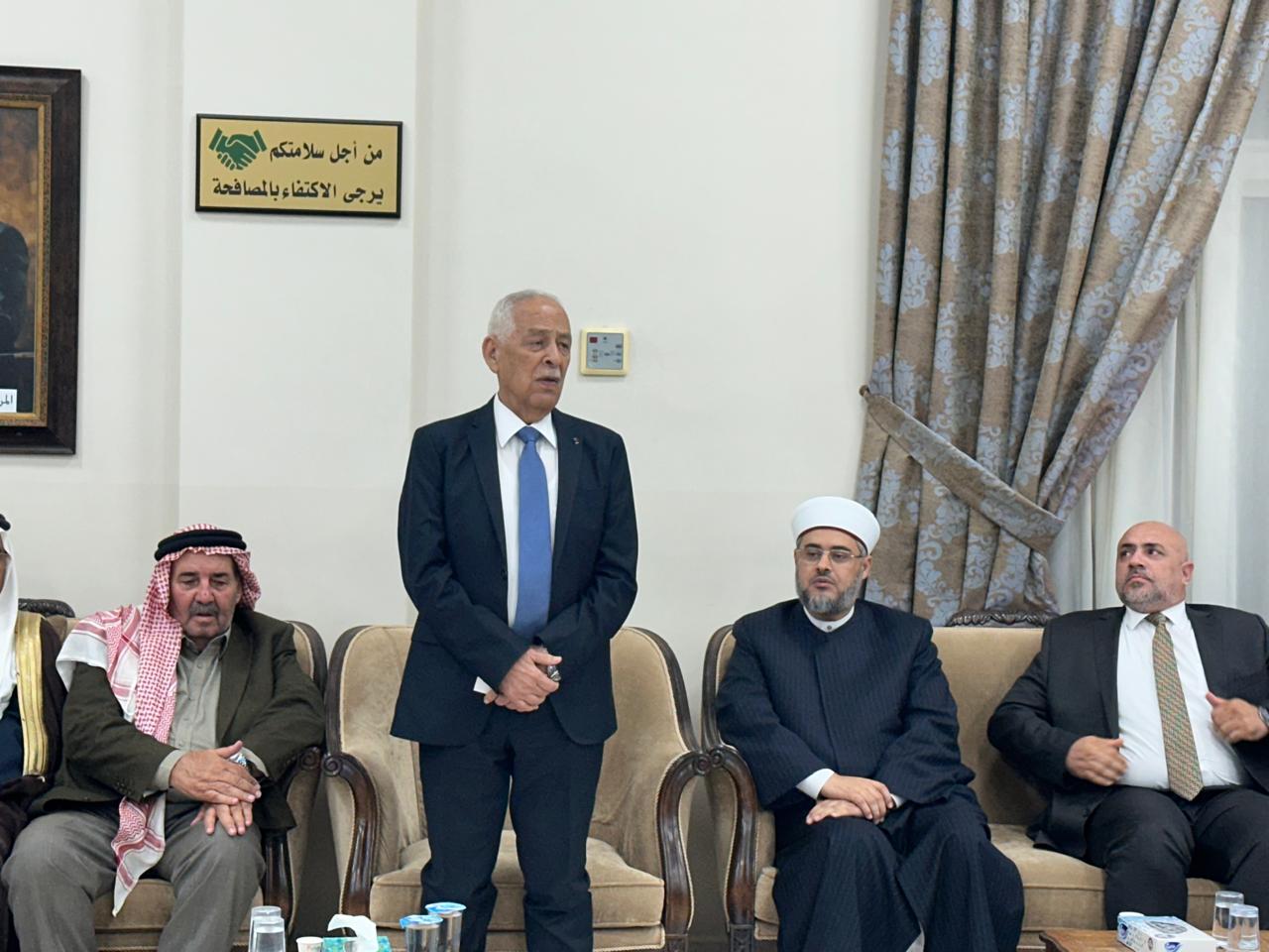 Madar Al-Saa Images 0.7444233391296545